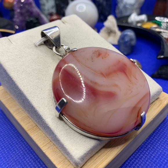 HUGE gorgeous Red & Orange Banded Agate “BLOOD MOON” Pendant w Choice of Chain! - Picture 5 of 14